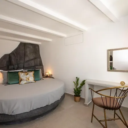 Daydream Luxury 3* Fira (Santorini)