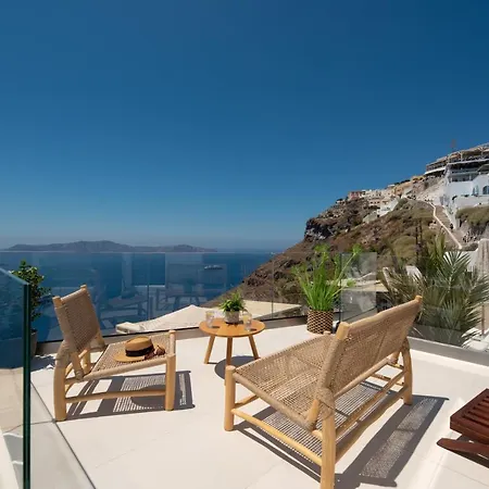 Daydream Luxury Fira (Santorini)